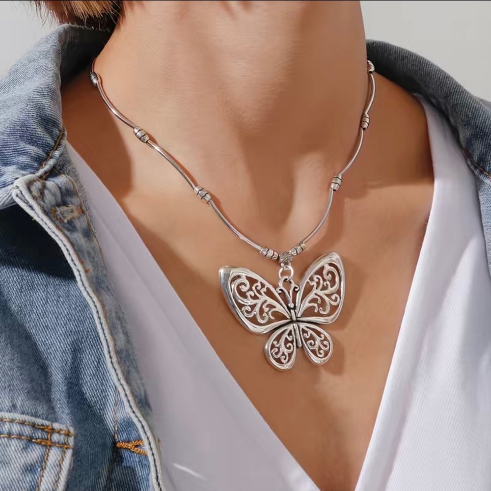 Retro Style Silver Butterfly Pendant Necklace